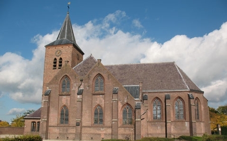 DELIVERY OF 12 CHANDELIERS CHURCH ZETTEN - ANDELST NETHERLANDS 