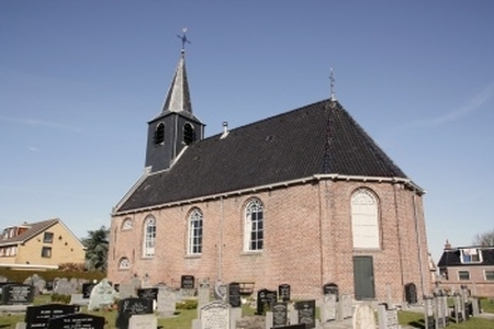 DELIVERY OF 2 LARGE CHANDELIERS CHURCH HURDEGARYP NETHERLANDS